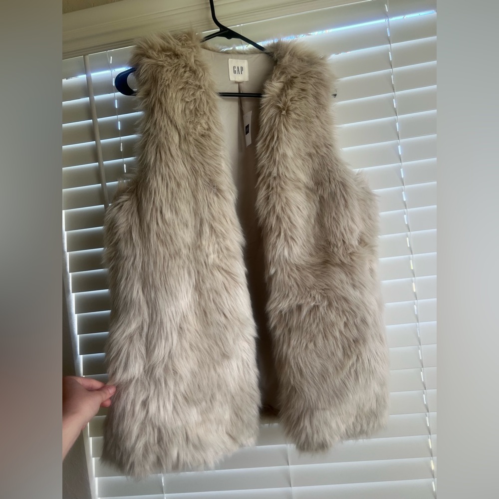 GAP Cream Faux Fur Vest